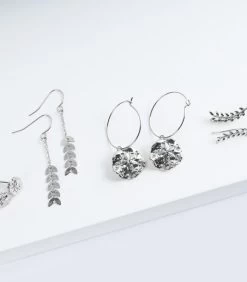 Geurkaars Ceder Met Zilveren Oorbellen 9 Geurkaars Ceder Met Zilveren Oorbellen -Decoratie Verkoop 3d356d6f181240c885861e7a7fd896ba 1